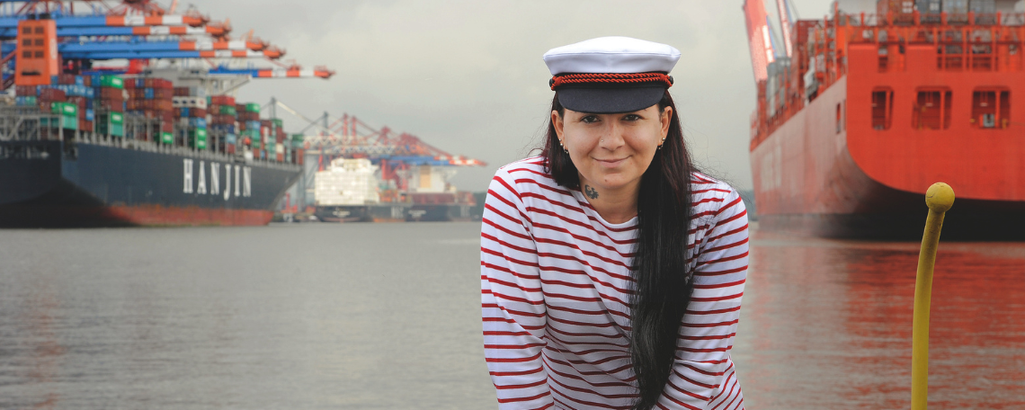 header_hafen_frau.png