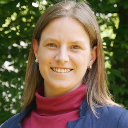 Frau Stefanie Kirchhoff