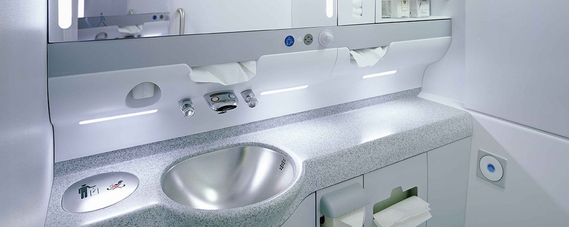 Toilette im Flugzeug