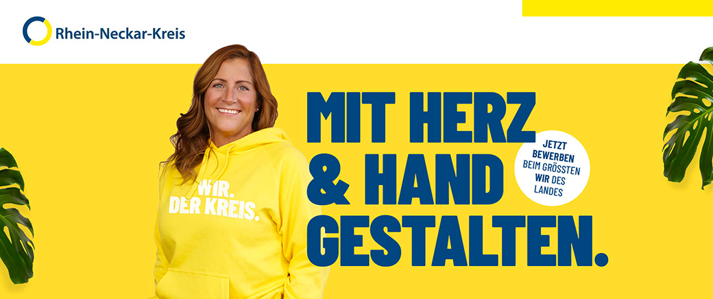 Rhein-Neckar-Kreis - Frau im gelben Hoodie - Jetzt bewerben beim grössten wir des Landes. - MIT HERZ & HAND GESTALTEN.