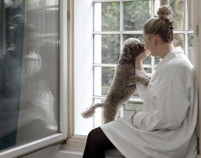 Frau und Hund