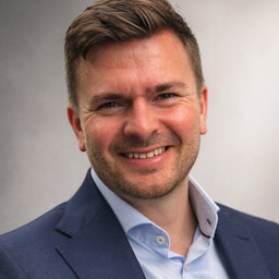 Herr Artur Ulmer