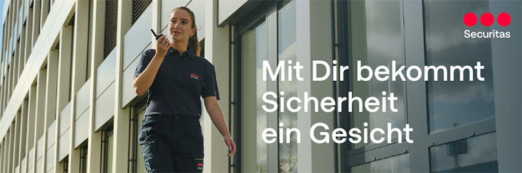 Frau mit einem Walkie-Talkie