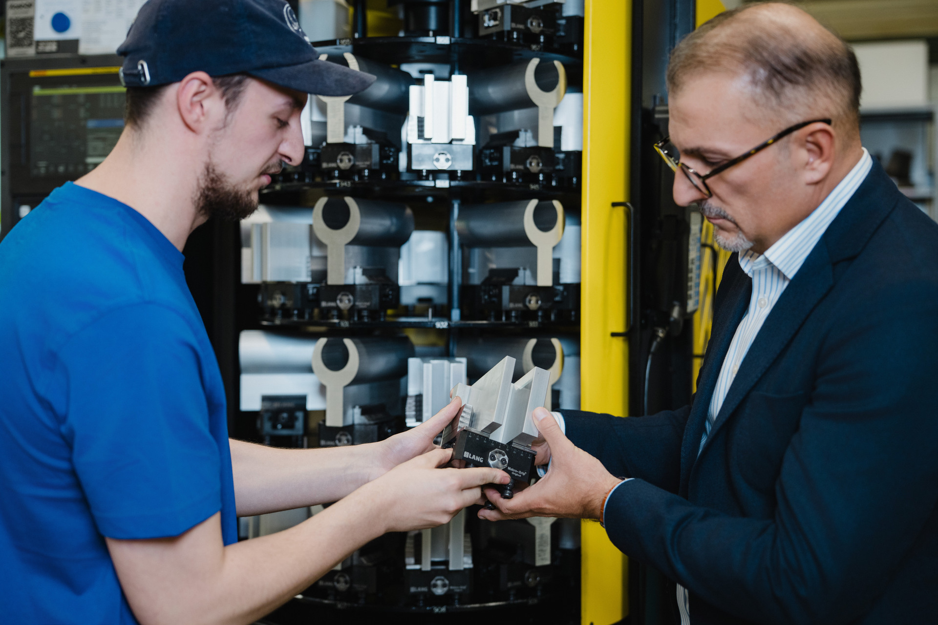 Mitarbeiter in einer Fabrik