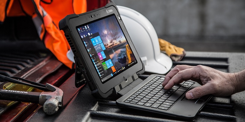 Robustes Tablet mit Tastatur