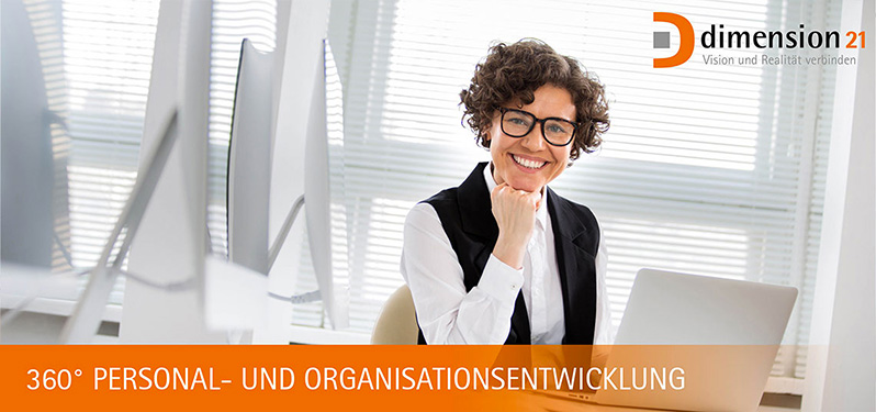 Frau mit Laptop