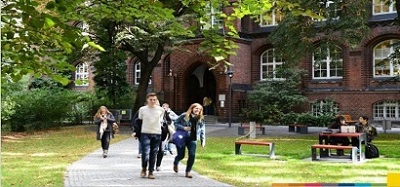 Kinder, die die Schule verlassen