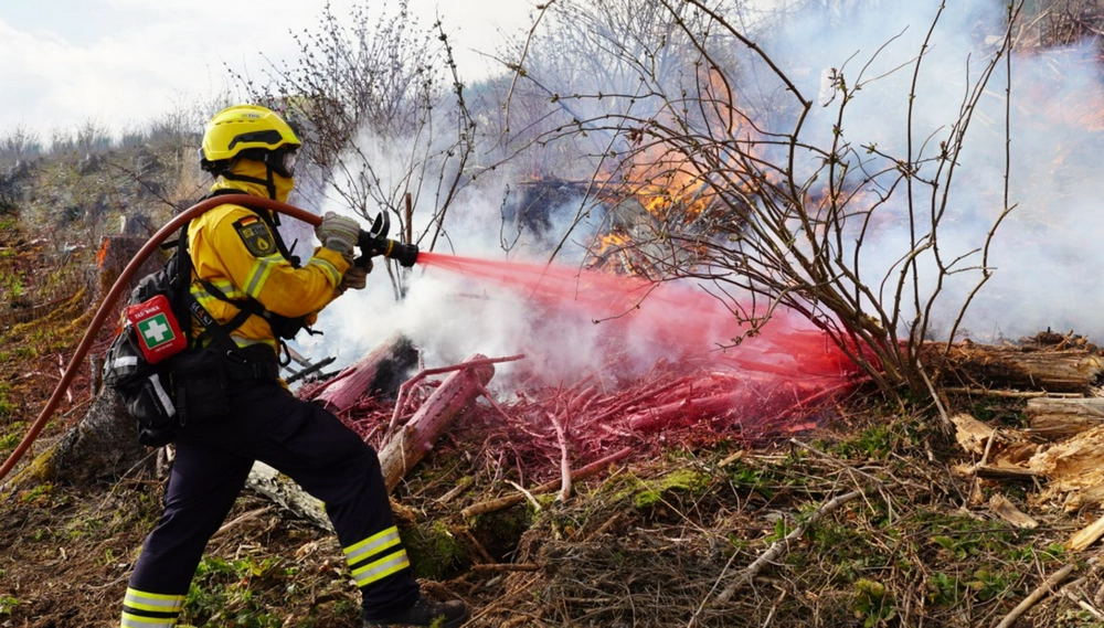 Dr. Sthamer Forschung und Entwicklung fluorfreier Löschmittel