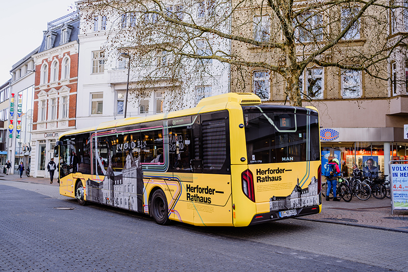 Bus