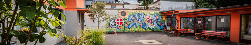 Innenhof mit Graffiti