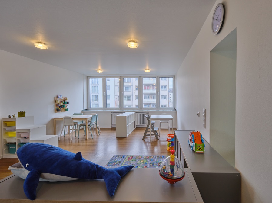 Zimmer mit viel Spielzeug