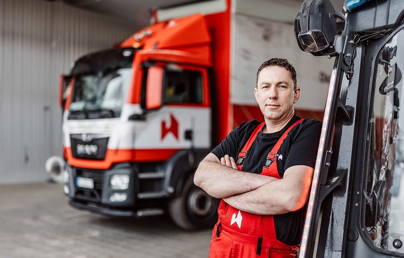 Mitarbeiter vor Ort